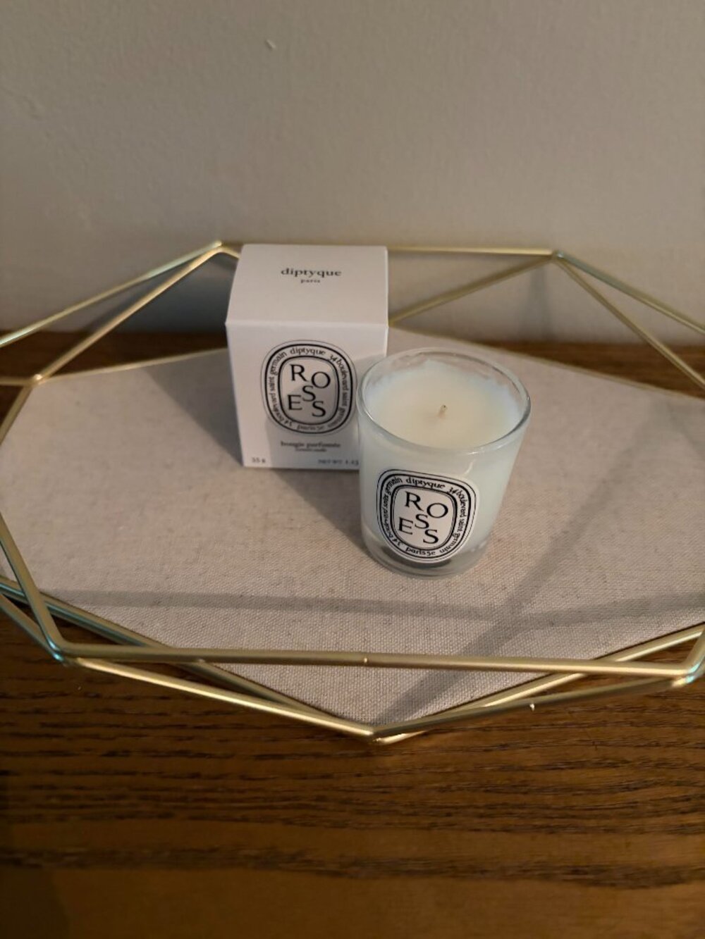 Diptyque Roses Candle - Picture 2 of 3